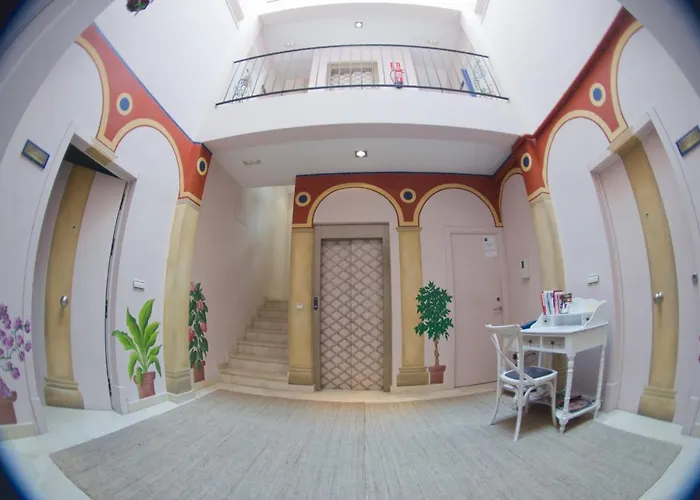 Life Apartments Giralda Suites